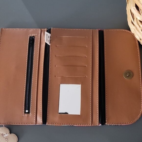 MAYAN Vegan Faux Leather Trifold Floral Wallet - Picture 3 of 4